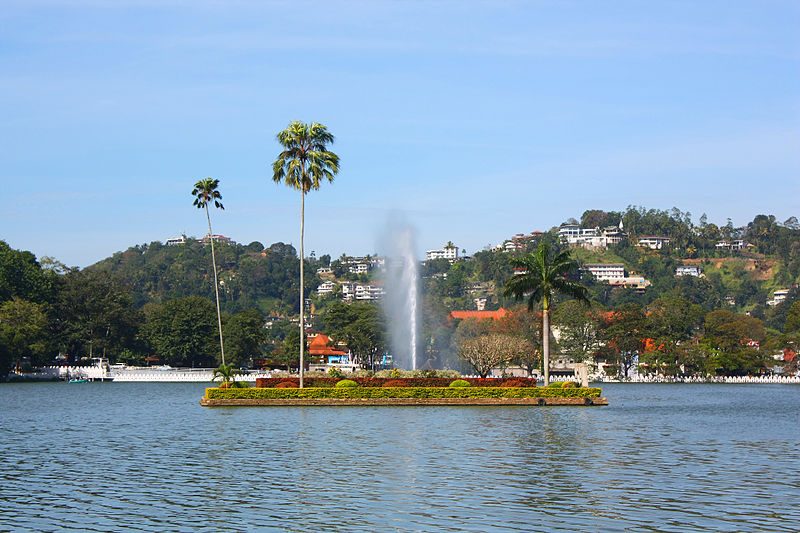 Kandy Lake