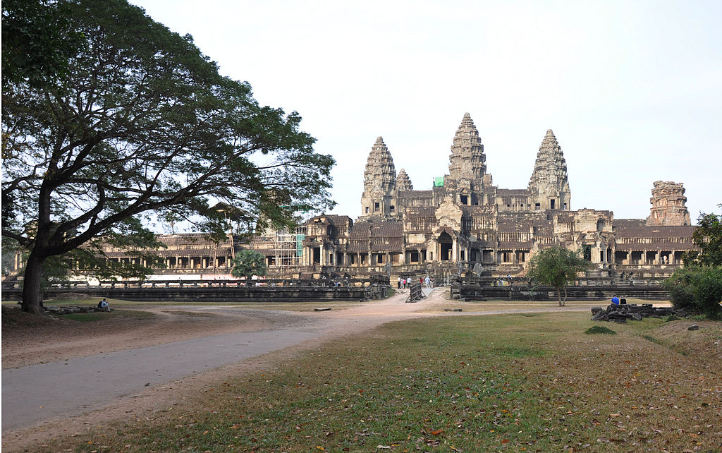 1024px-Angkor_Wat_(6202422992)