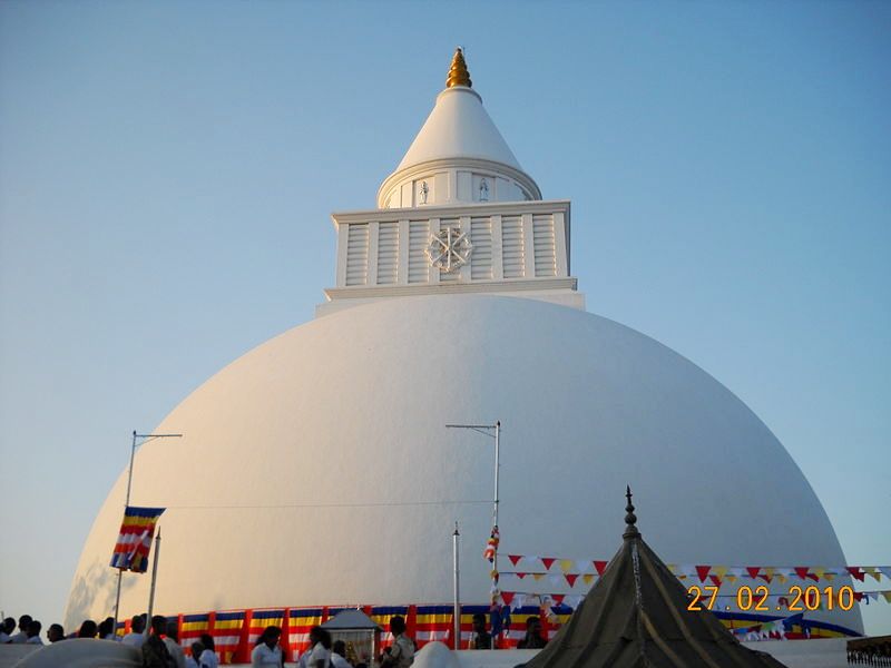 Kirivehera dageba at Katharagama in Sri Lanka