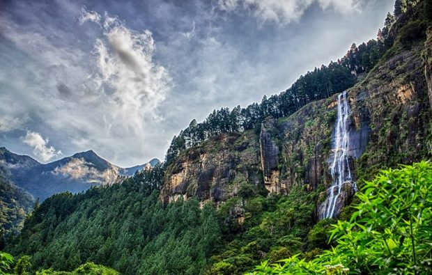 bambarakanda waterfall