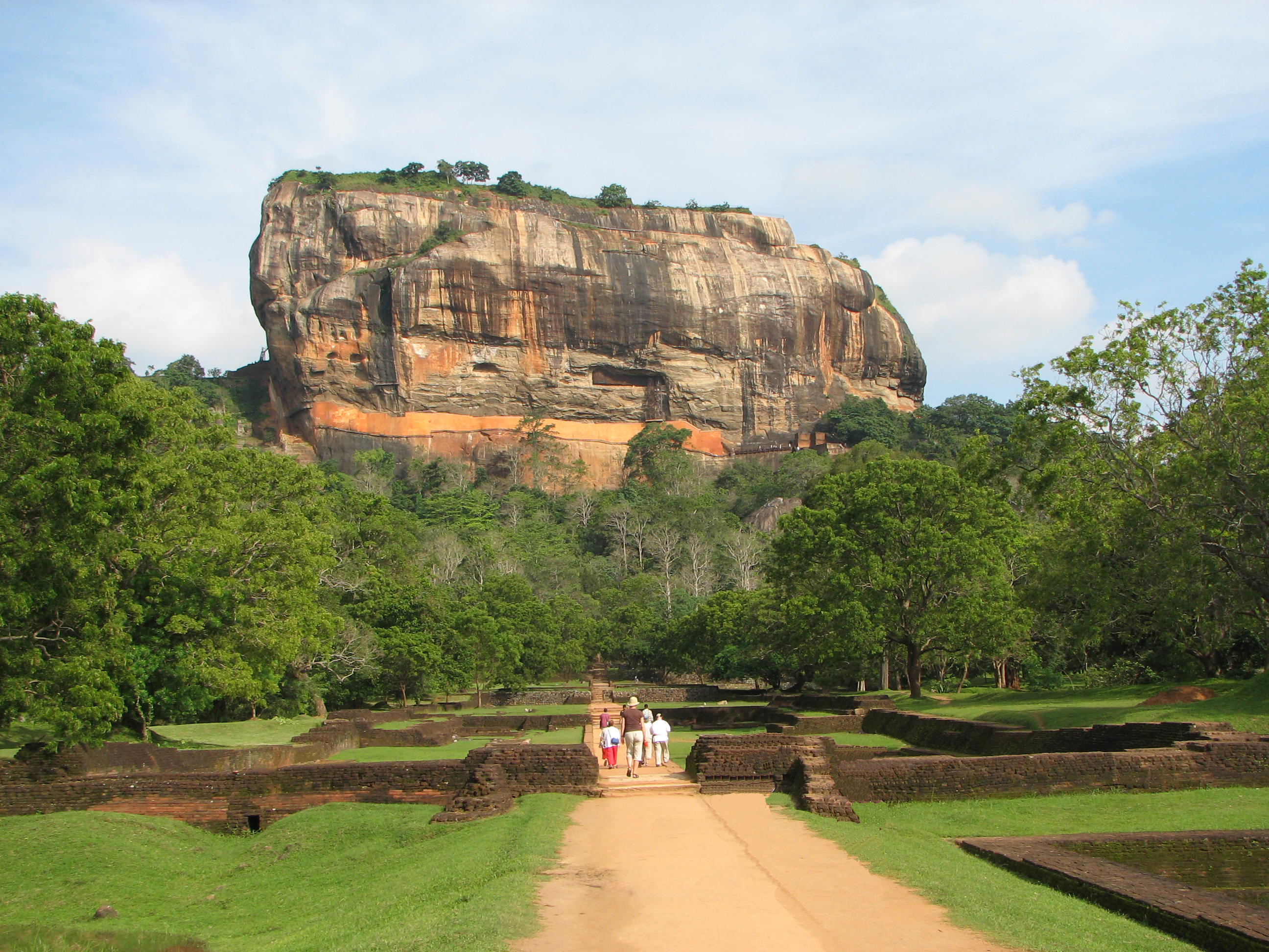 Sigiriya Image Credit - Bernard Gagnon, CC By SA 3.0 via Wikipedia Commons