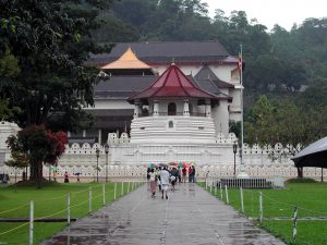 Sri Lanka Kandy Temple Of The Tooth Sacred