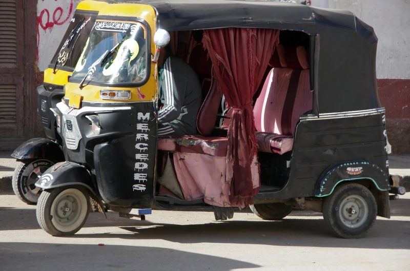 Ride in a Tuk-Tuk sri lanka
