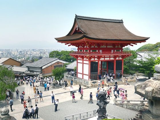 Kiyomizu-dera Temple