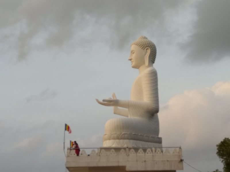 Buddha_temple_in_Bentota_Srilanka