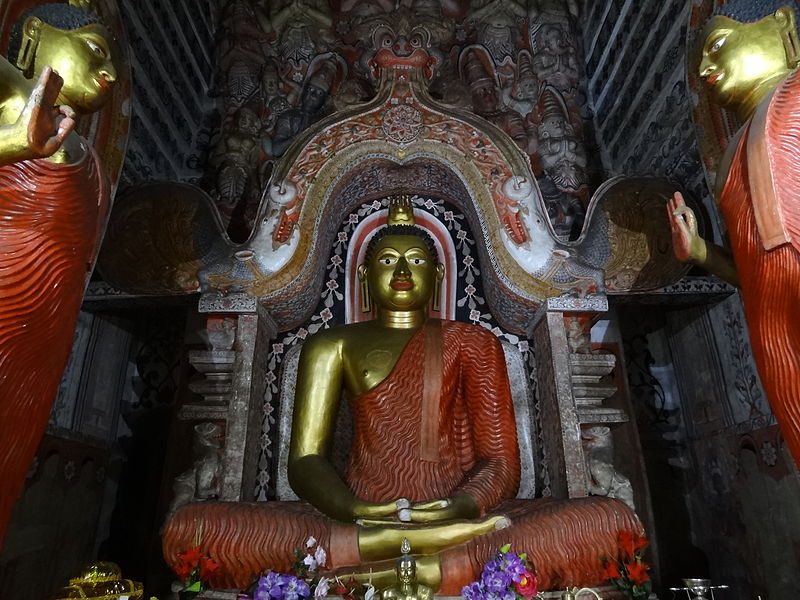 Lankatilaka Buddha Statue