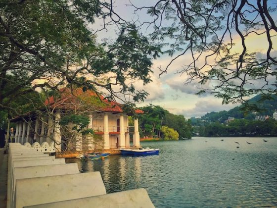 Kandy Lake