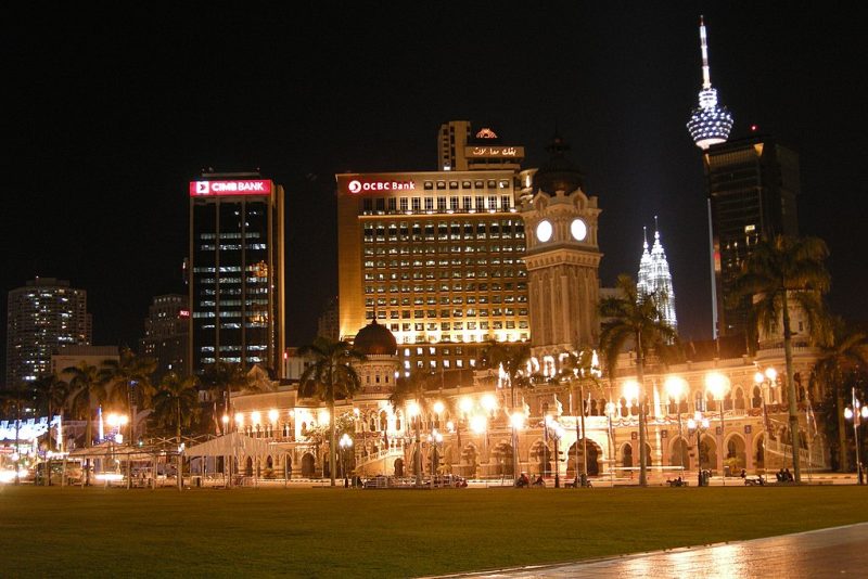 Kuala_Lumpur,_Malaysia,_Merdeka_Square_at_night