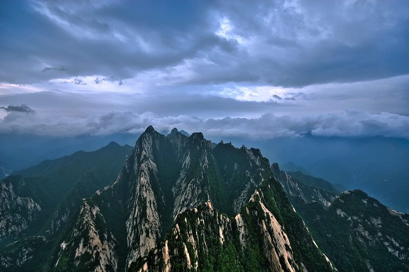 Huashan Mountain Range