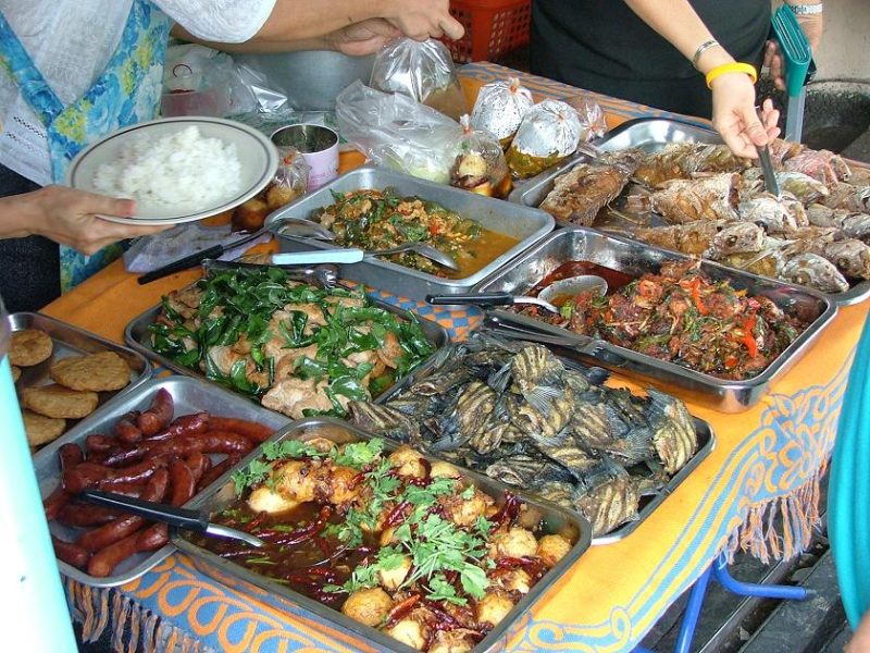 Thai_Food_in_street