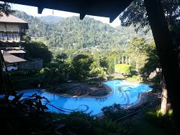 Earl's Regency Hotel