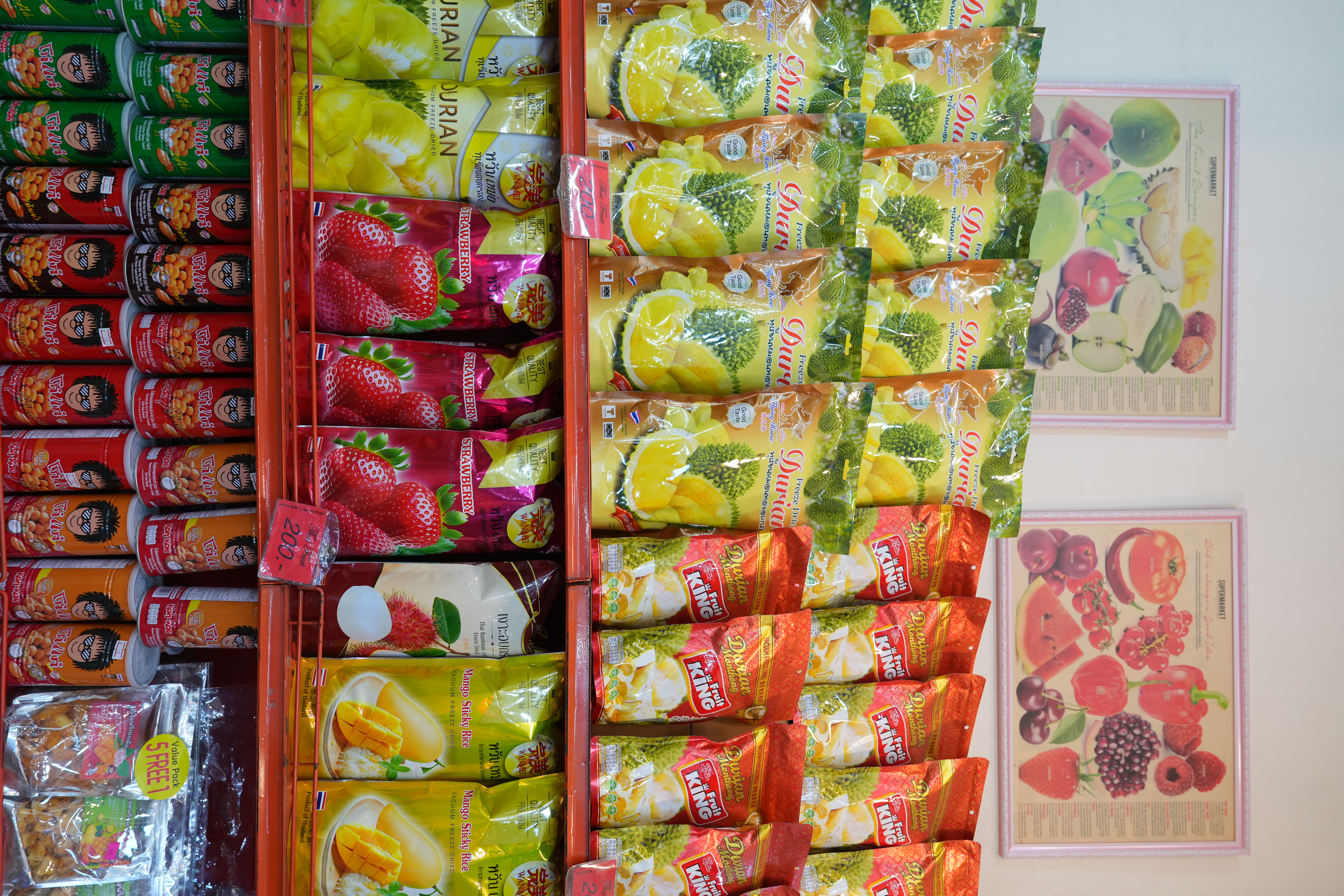 Souvenir shops in Bangkok