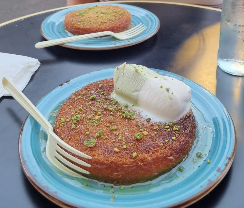 Knafeh 