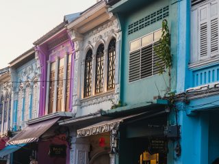 From Viewpoints to Night Markets: Romantic Things to Do in Phuket