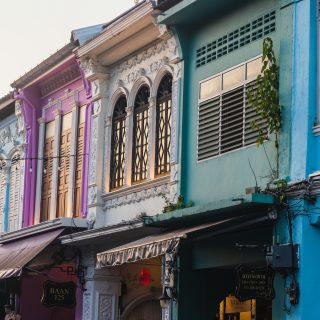 From Viewpoints to Night Markets: Romantic Things to Do in Phuket