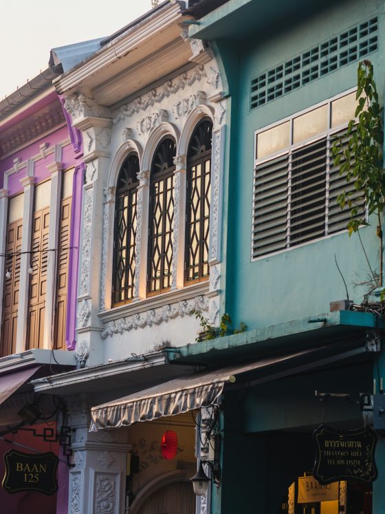 From Viewpoints to Night Markets: Romantic Things to Do in Phuket