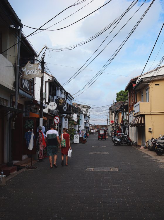 Where to Find Handloom and Batik in Galle and How to Spot Quality